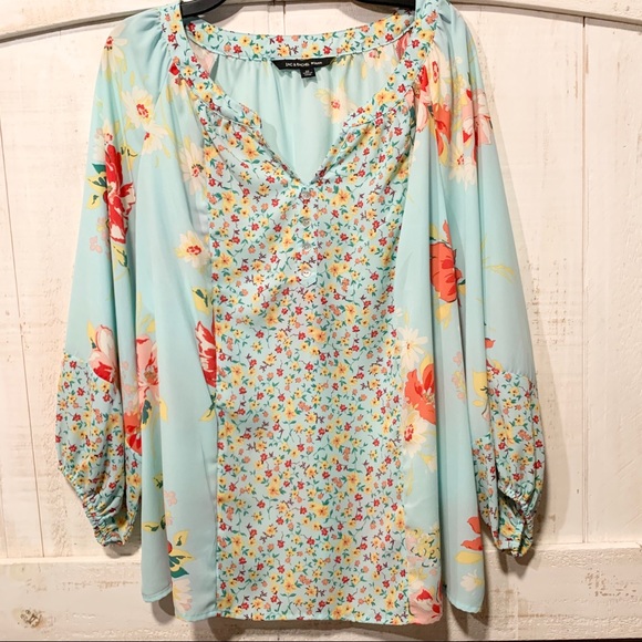 Zac & Rachel Tops - Long sleeve floral shirt plus